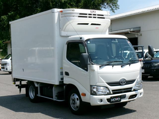 デュトロ冷蔵冷凍車
