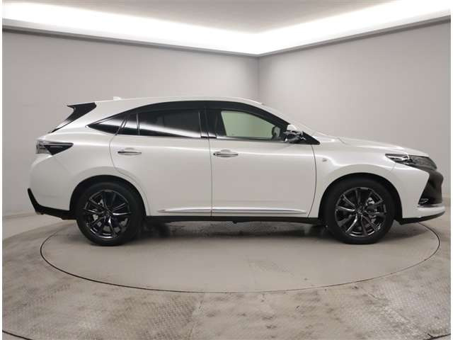 ハリアー2.0 ターボ エレガンス GR スポーツ 4WD