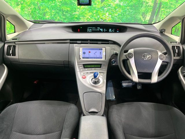 プリウス1.8 L