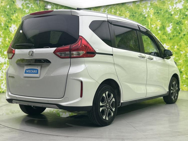 フリード1.5 クロスター ホンダセンシング 4WD