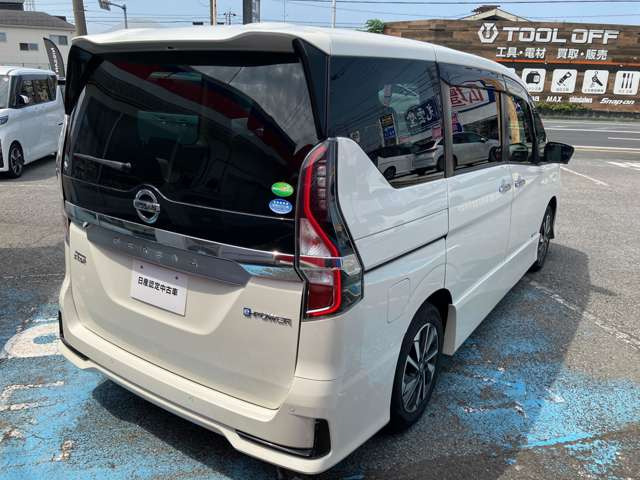 セレナ1.2 e-POWER ハイウェイスターV