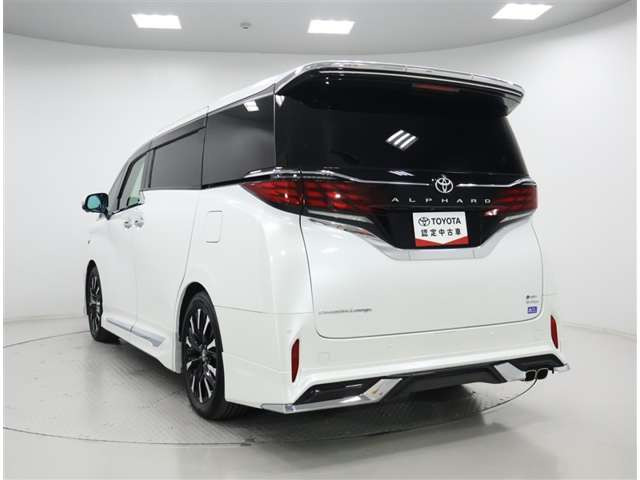 アルファードハイブリッド 2.5 エグゼクティブ ラウンジ E-Four 4WD