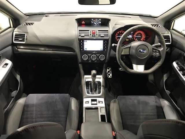 WRXS4 2.0 GT-S アイサイト 4WD