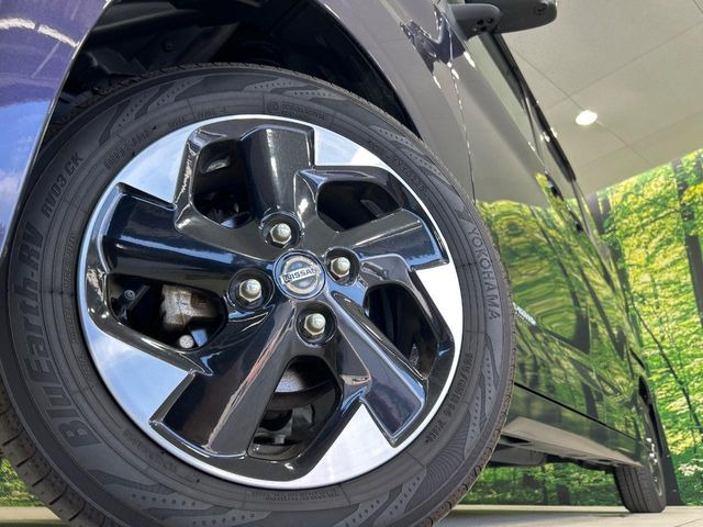 �y����14�C���`�A���~�z�C�[���z�O�ςɃ}�b�`���������A���~�z�C�[���𑕒����Ă���܂��B�e��ЊO�A���~�z�C�[����A�X�^�b�h���X�^�C�����戵�����Ă���܂��B���񂲑��k����������
