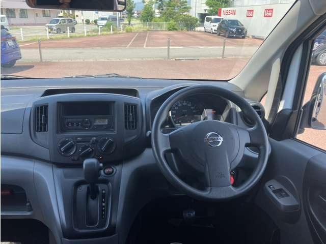 NV200バネットバン1.6 VX