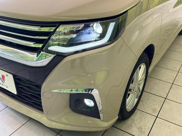 �yLED�w�b�h���C�g�z���V����ԑ��s�����ǍD�Ȏ��E���m�ۂ����S���ĉ^�]�ł��鍂�P�xLED�w�b�h���C�g�𑕔�!�_�����x�������A����d�͂��}�����Ă��܂��B