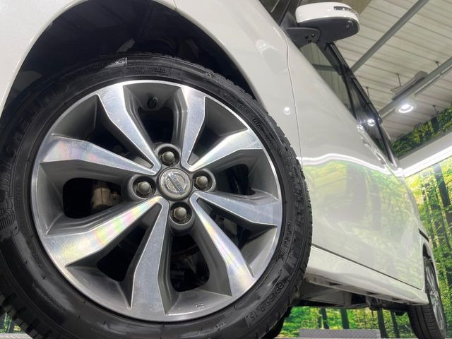 �y����14�C���`�A���~�z�C�[���z�O�ςɃ}�b�`���������A���~�z�C�[���𑕒����Ă���܂��B�e��ЊO�A���~�z�C�[����A�X�^�b�h���X�^�C�����戵�����Ă���܂��B���񂲑��k����������