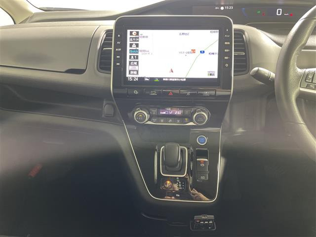 セレナ1.2 e-POWER ハイウェイスターV