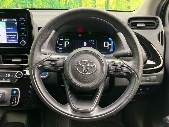 【ステアリングスイッチ】運転中、前方から目線をそらすことなく、オーディオ等の操作が可能な便利機能!安心&快適なドライブを演出してくれます♪