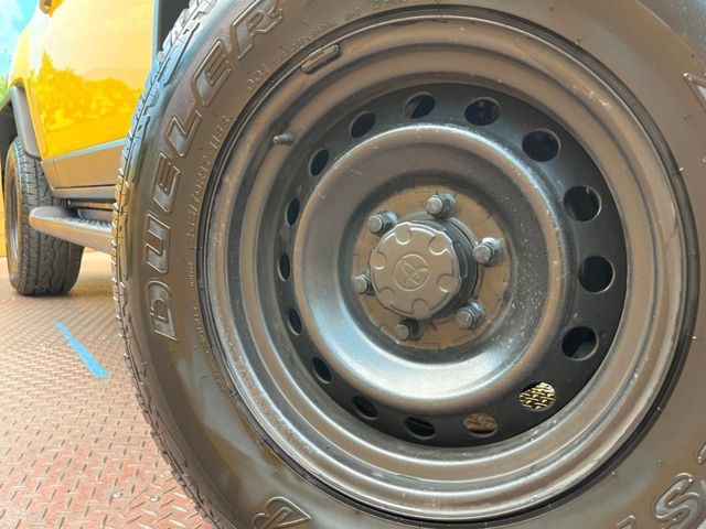 �y����17�C���`�A���~�z�C�[���z�O�ςɃ}�b�`���������A���~�z�C�[���𑕒����Ă���܂��B�e��ЊO�A���~�z�C�[����A�X�^�b�h���X�^�C�����戵�����Ă���܂��B���񂲑��k������