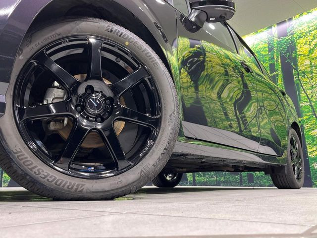 �y17�C���`�A���~�z�C�[���z�O�ςɃ}�b�`�����A���~�z�C�[���𑕒����Ă���܂��B�e��A���~�z�C�[����A�X�^�b�h���X�^�C�����戵�����Ă���܂��B���񂲑��k����������