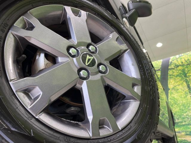 �y����15�C���`�A���~�z�C�[���z�O�ςɃ}�b�`���������A���~�z�C�[���𑕒����Ă���܂��B�e��ЊO�A���~�z�C�[����A�X�^�b�h���X�^�C�����戵�����Ă���܂��B���񂲑��k����������