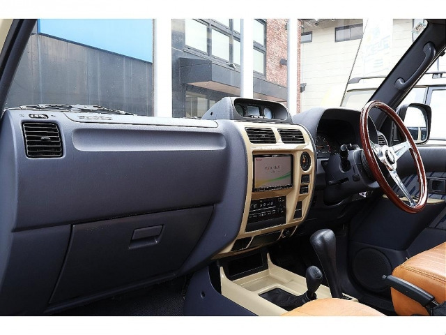 ランドクルーザープラド3.0 RX ディーゼル 4WD