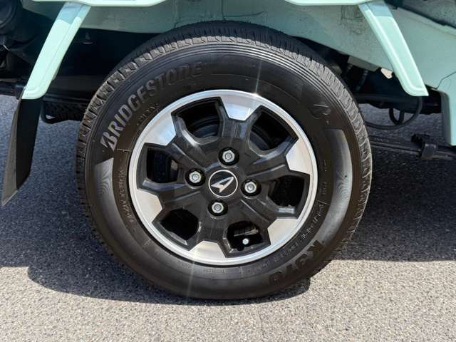販売車両の納車前整備をしっかりと実施いたします!!お客さまに安心・満足をご提供いたします!!