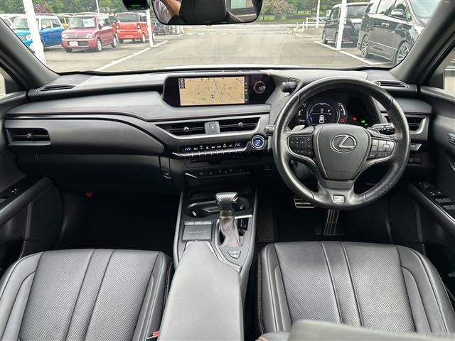 UX250h Fスポーツ