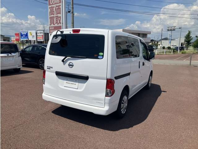 NV200バネットバン1.6 VX