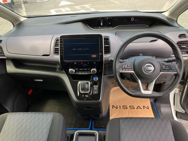 セレナ1.2 e-POWER ハイウェイスターV