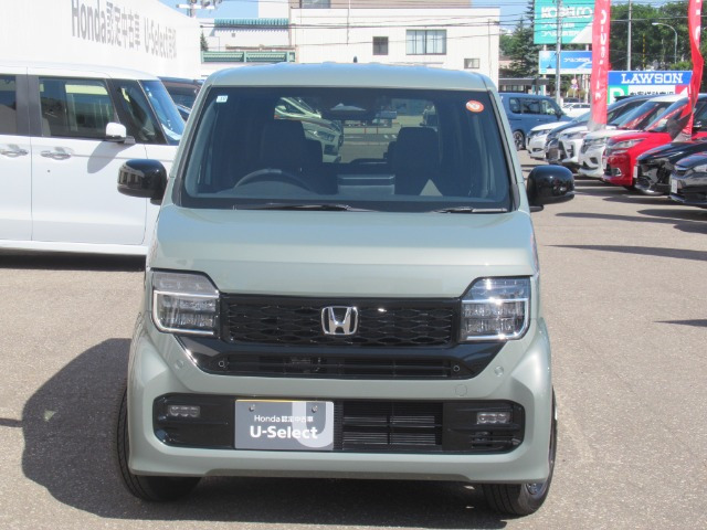 N-WGNカスタムL ブラックスタイル 4WD