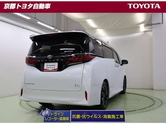 アルファードハイブリッド 2.5 エグゼクティブ ラウンジ E-Four 4WD