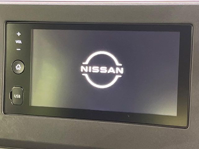 【ディスプレイオーディオ】お手持ちのスマートフォンとの連携で、ナビや音楽再生など各種アプリを使用可能。スマホに近い感覚でお使いいただけます♪