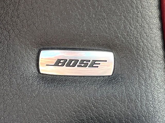 �yBOSE�T�E���h�V�X�e���z���[�J�[�I�v�V�����̍��i�ʃT�E���h�V�X�e���𓋍ځB��p�̃`���[�j���O���{���ꂽ�召�l�X�ȃX�s�[�J�[����ǎ��ȃT�E���h���t�ł��A�Տꊴ���ӂ�鉹����Ԃ����o���܂��B