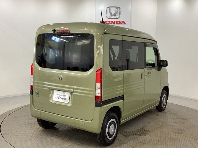 N-VAN+スタイル ファン 4WD