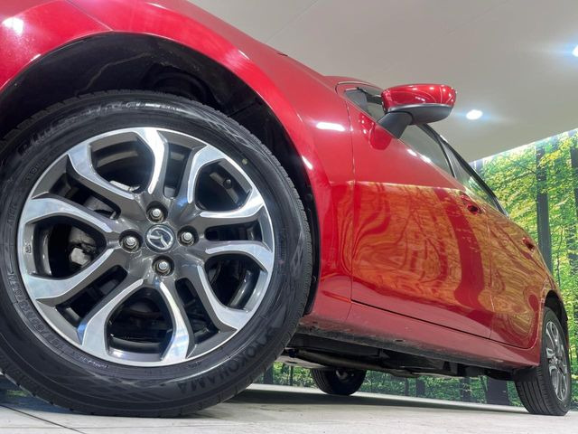 �y����16�C���`�A���~�z�C�[���z�O�ςɃ}�b�`���������A���~�z�C�[���𑕒����Ă���܂��B�e��ЊO�A���~�z�C�[����A�X�^�b�h���X�^�C�����戵�����Ă���܂��B���񂲑��k����������