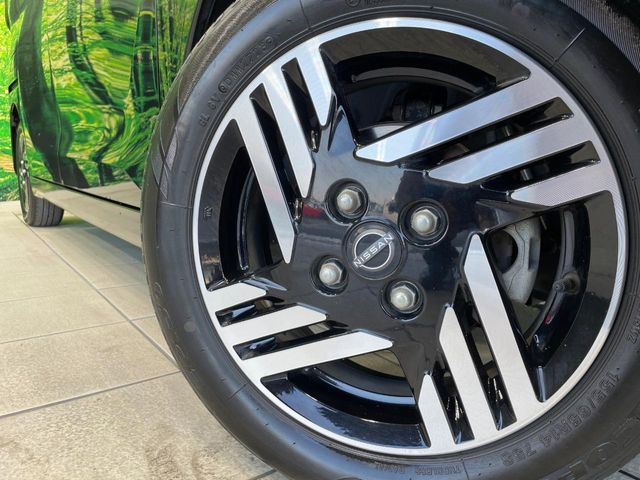 �y����14�C���`�A���~�z�C�[���z�O�ςɃ}�b�`���������A���~�z�C�[���𑕒����Ă���܂��B�e��ЊO�A���~�z�C�[����A�X�^�b�h���X�^�C�����戵�����Ă���܂��B���񂲑��k����������
