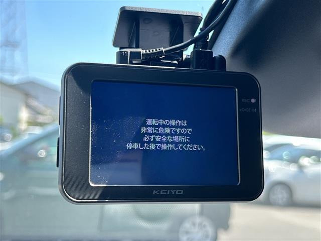 GRヤリス1.6 RC + エアロ パフォーマンス パッケージ 4WD