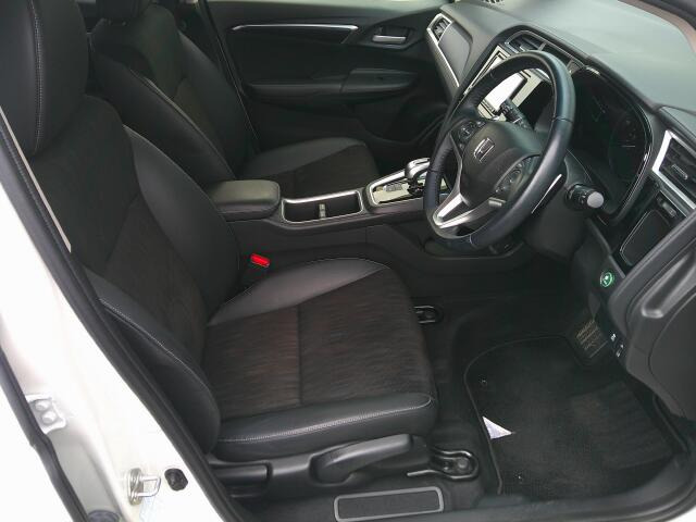 �y���N����4WD�z���N��������w�����̖����x���Ⴂ�܂�! �������ፑ�H�c�Ŏ��v�̍���4WD�Ԃ𐔑�����肻�낦! �n��Ɋ��Y�����J�[���C���i�b�v���I���b�N�X�̎����ł��B