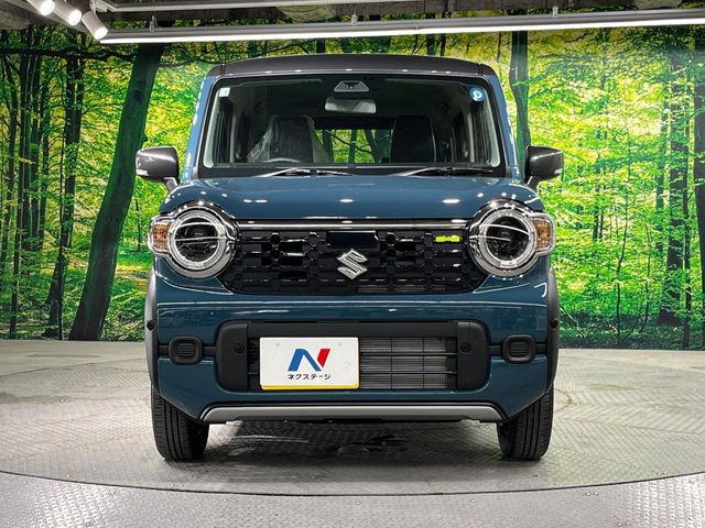 弊社では、全車『修復歴なし』のお車のみ取り扱っております。専任バイヤーによる厳選した仕入れの後、入庫後の車両チェックを行い、ネクステージが認定した高品質な中古車をご提供しております。