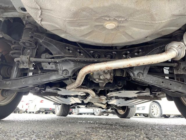 下回りがきれいなうちに、防錆加工の施工がオススメ。降雪地域はもちろん、沿岸部にお住いの方や、趣味でマリン・ウィンタースポーツをされる方にご好評いただいております。