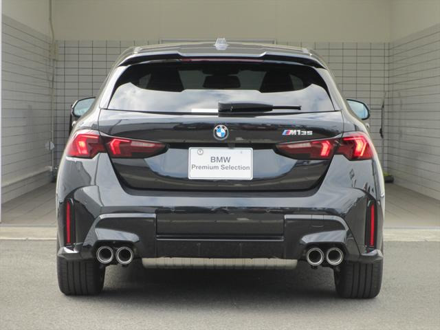 1シリーズM135 xドライブ 4WD