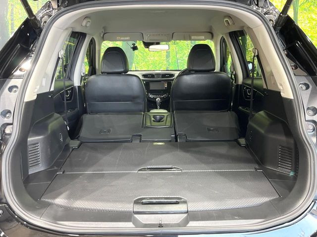 【パワーバックドア】スマートキーや運転席のボタンを押すだけでリアゲートが自動で開閉します!荷物を持っている時や、高い位置にあるバックドアを閉める際に便利な機能です♪