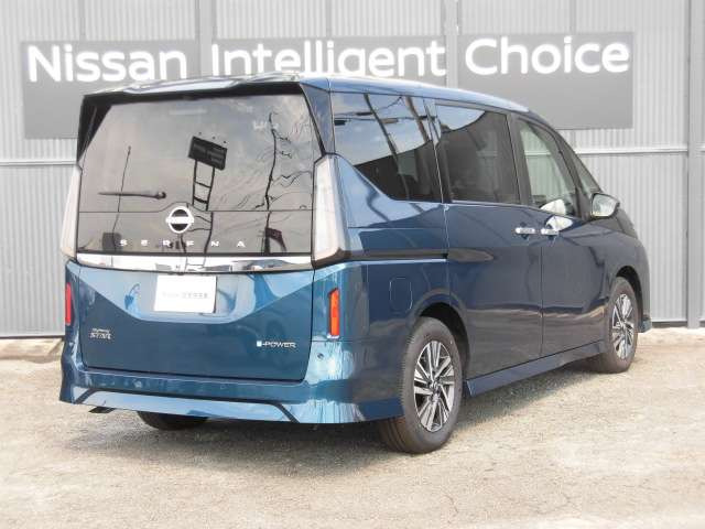 セレナ1.4 e-POWER ハイウェイスターV