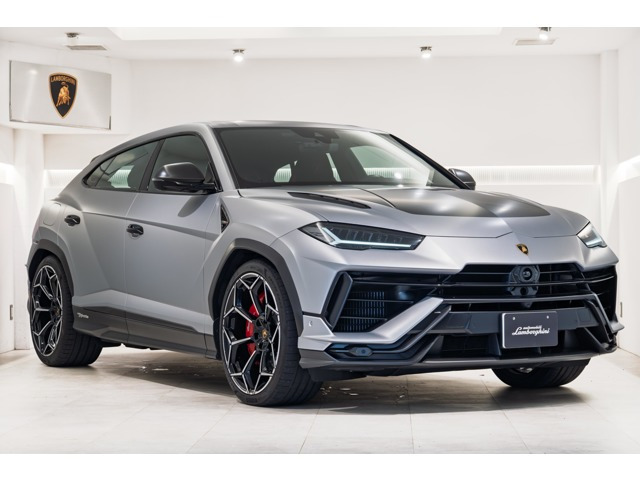 ウルスペルフォルマンテ 4WD