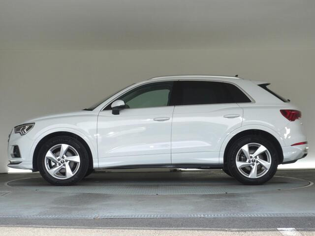 Q335 TFSI アドバンスド