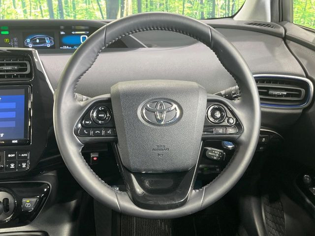 【レーダークルーズコントロール】高速道路での長距離走行が楽に!!自動で速度を保つクルーズコントロールが、衝突軽減システムと連携し、前方の車両を感知して車間を保つように速度調節してくれます!!