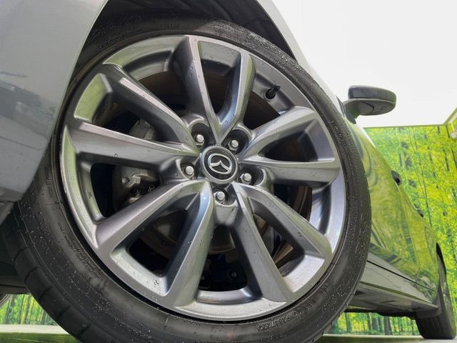 �y����18�C���`�A���~�z�C�[���z�O�ςɃ}�b�`���������A���~�z�C�[���𑕒����Ă���܂��B�e��ЊO�A���~�z�C�[����A�X�^�b�h���X�^�C�����戵�����Ă���܂��B���񂲑��k����������