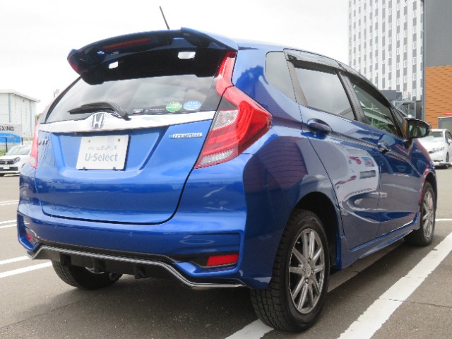 フィット1.5 ハイブリッド S ホンダセンシング 4WD
