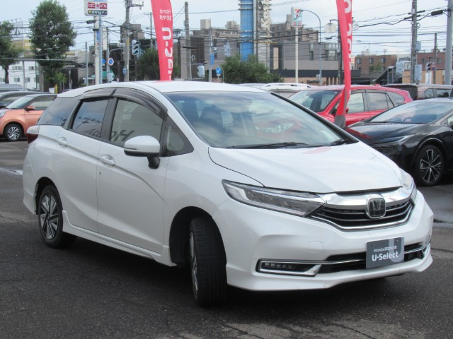 シャトル1.5 G ホンダセンシング 4WD