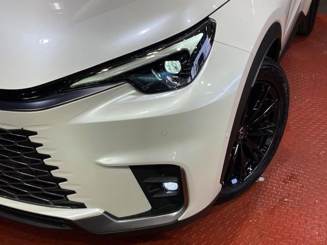 �yLED�w�b�h���C�g�z���V����ԑ��s�����ǍD�Ȏ��E���m�ۂ����S���ĉ^�]�ł��鍂�P�xLED�w�b�h���C�g�𑕔�!�_�����x�������A����d�͂��}�����Ă��܂��B