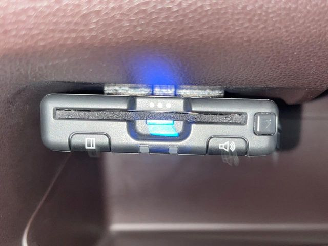 【ETC】高速道路の料金所をストレスなく通過!話題のスポットやサービスエリアに多い「スマートIC」利用時は必須のアイテムです。当店でセットアップを実施、ご納車当日からすぐにご利用いただけます!