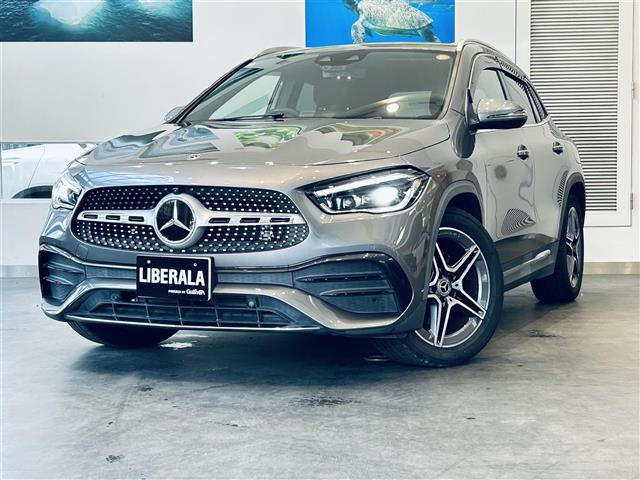 GLAクラスGLA200d 4マチック AMGライン 4WD
