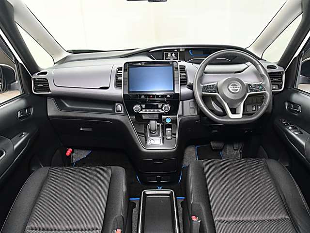 セレナ1.2 e-POWER ハイウェイスターV