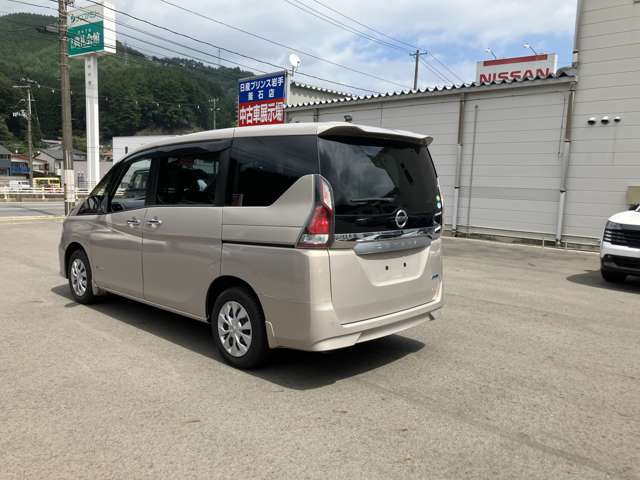 セレナ2.0 X 4WD