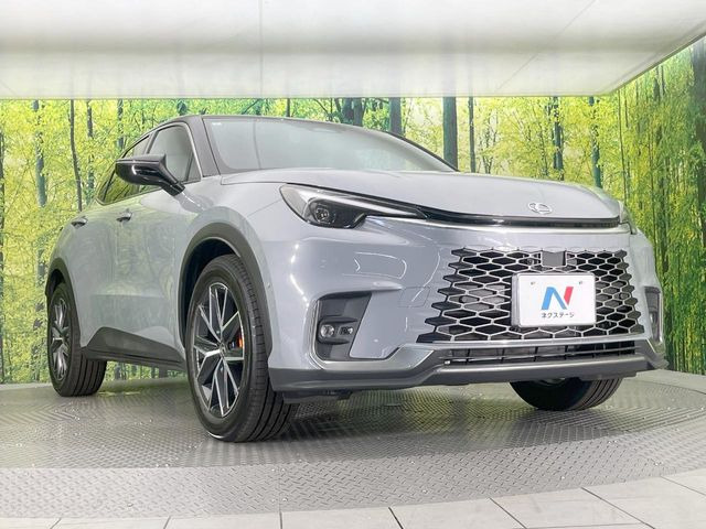 �������x�̃K���X�疌�ŝ����͂������A�㎿�ȃc���E����������B���O����_���J�����؂Ȉ��Ԃ�ی삵�A�F�����E�򉻂�h�~�B�u�e�X�v���b�V���R�[�g�v�A�u�e�v���~�b�T�R�[�g�v���炨�I�т��������܂��B