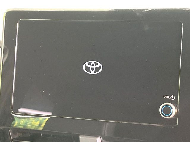 �y8�C���` �f�B�X�v���C�I�[�f�B�I�z���ʂ̃f�B�X�v���C��AppleCarPlay��AndroidAuto�����p�\�B�傫�ȉ�ʂŃX�}�z�i�r�A�v���������p���������܂���