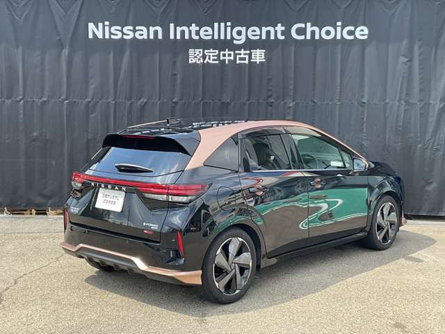 ノートオーラ1.2 G FOUR レザーエディション 4WD