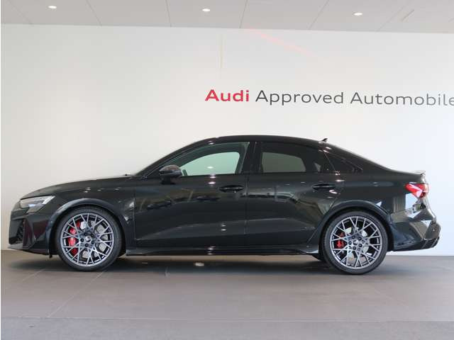 RS3セダン2.5 4WD